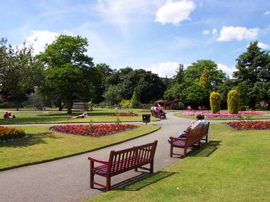 Sonniger Park in Chester, Englisch Sprachreisen für Schüler