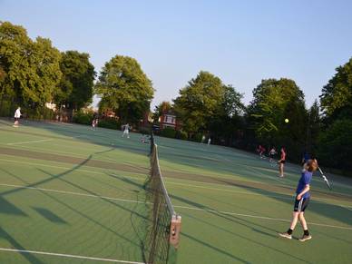 Tennis in Chester, Englisch Sprachreisen für Schüler